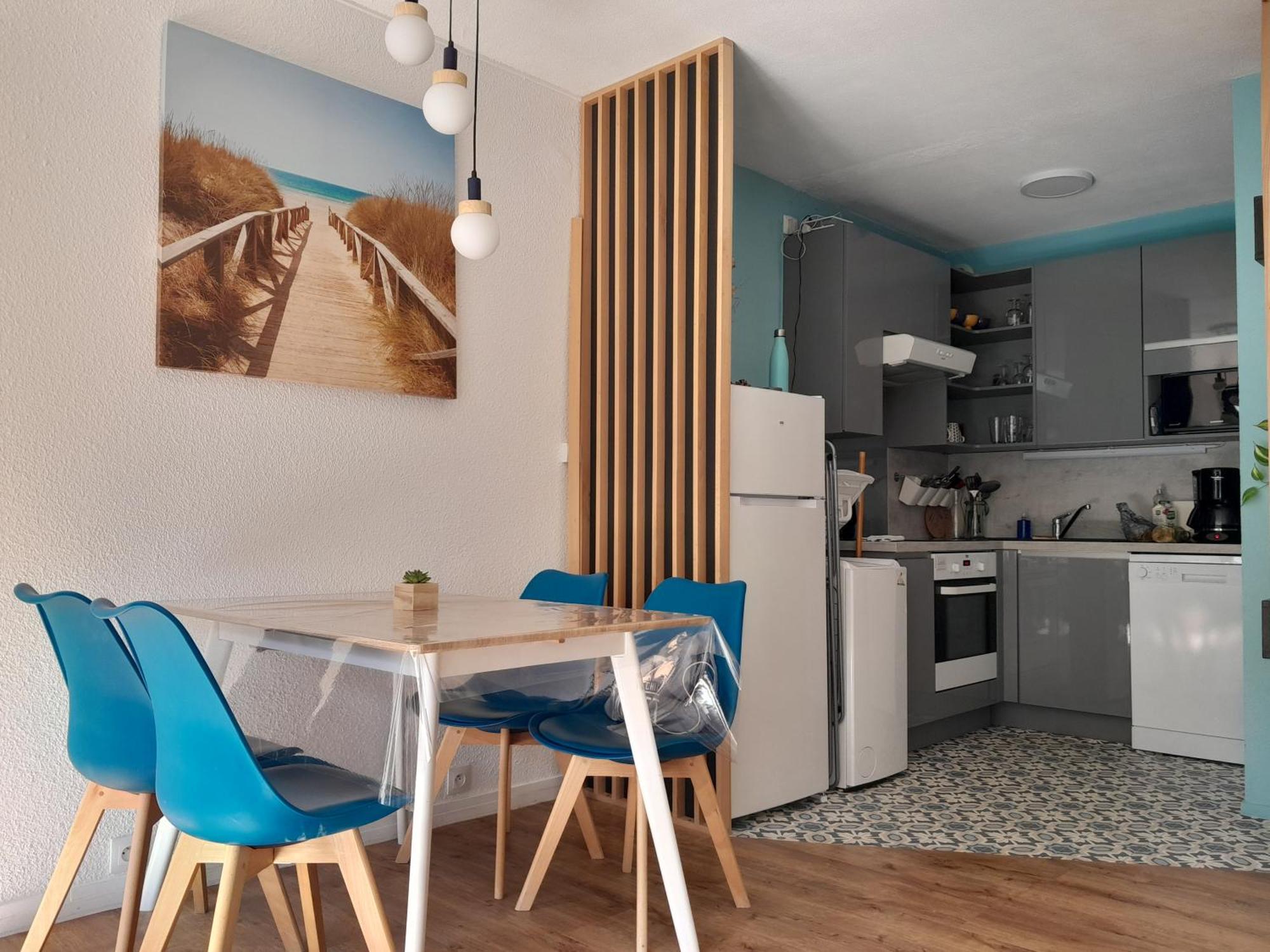 카브레톤 Joli 2 Pieces Sur Le Port Avec Piscine, Terrasse, Parking 아파트 외부 사진