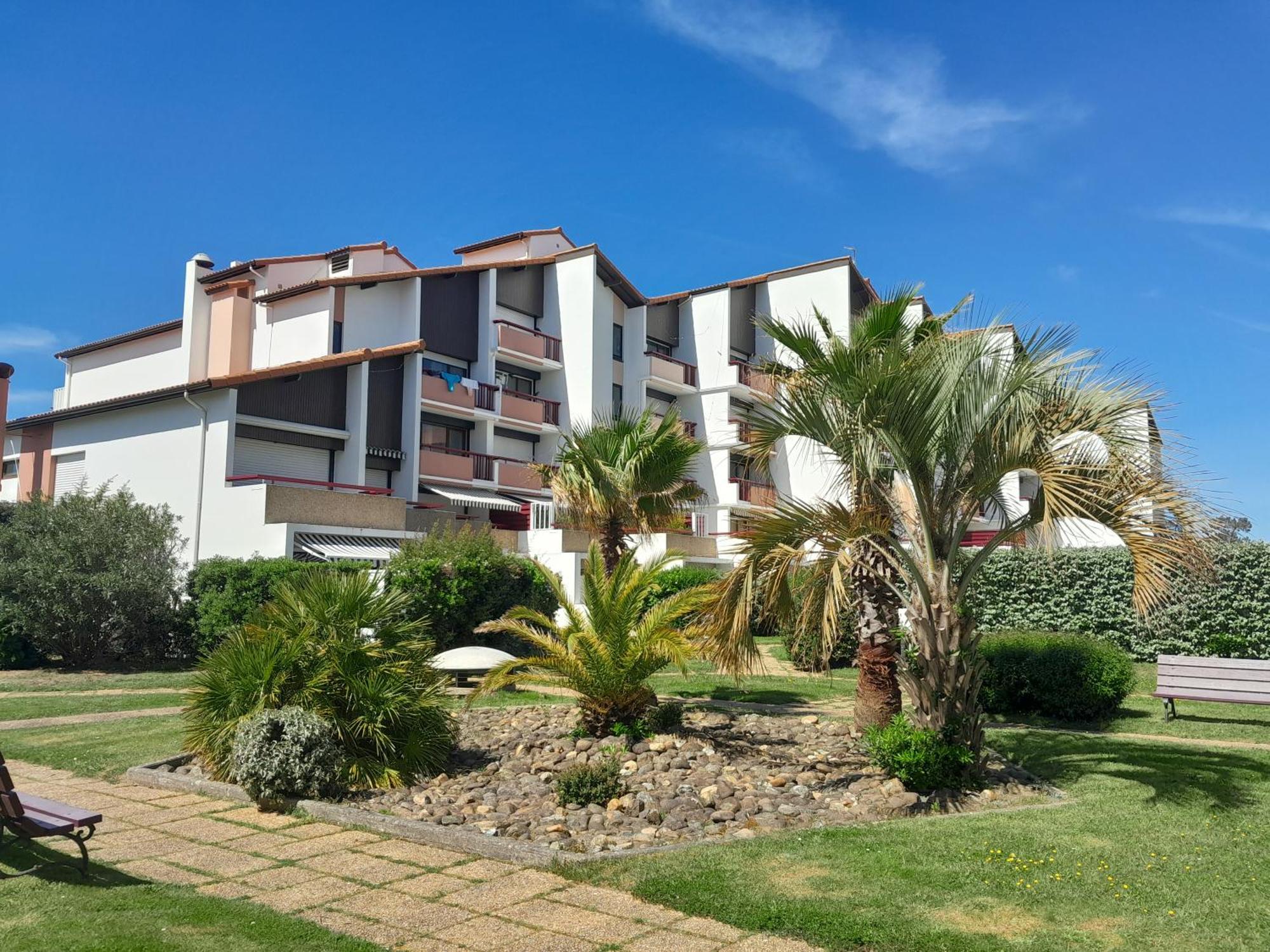 카브레톤 Joli 2 Pieces Sur Le Port Avec Piscine, Terrasse, Parking 아파트 외부 사진